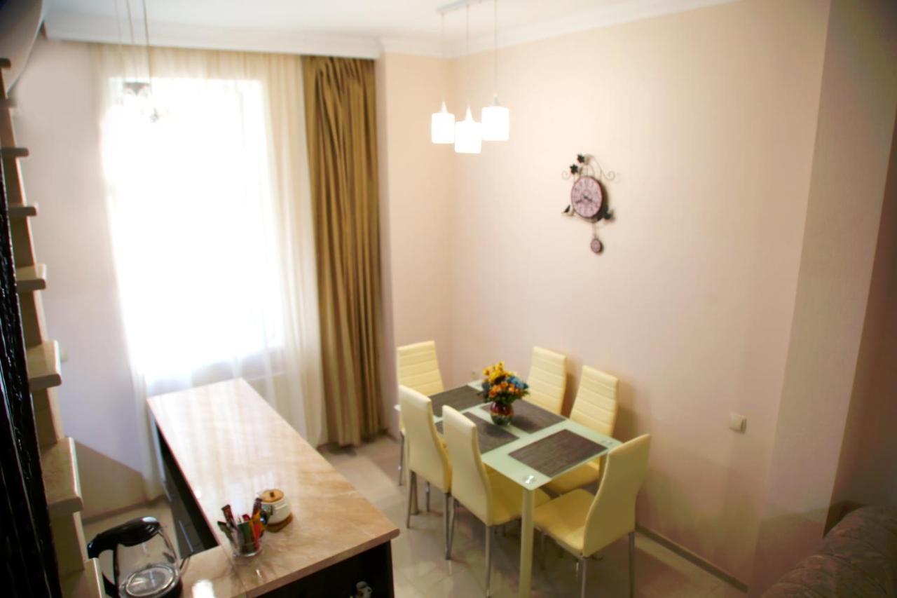 Family Apartments Tbilisi Buitenkant foto